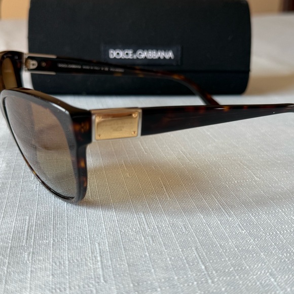 Dolce & Gabbana Tortoise Brown Sunglasses Made in Italy- Polarized - Picture 12 of 16
